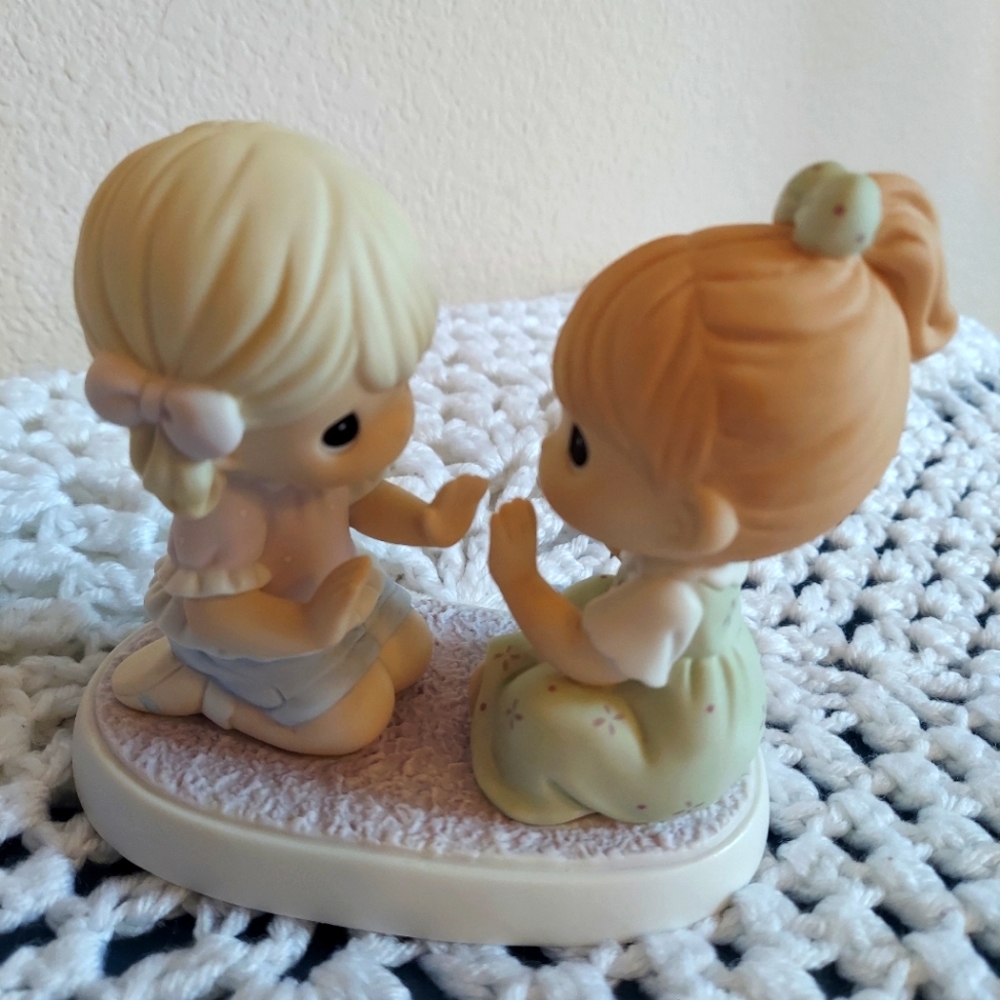 4/$40 2006 Precious Moments "Having a Sister is always Having a Friend"
